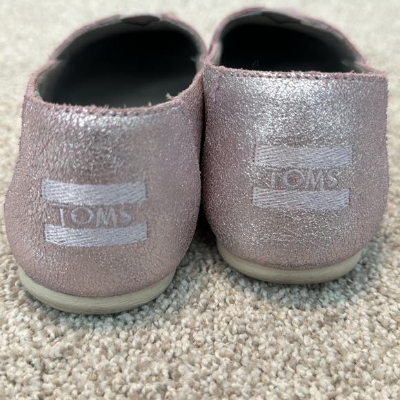 Toms Women’s Pink Metallic Canvas Slip Ons - Picture 4 of 6